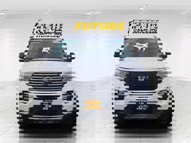 Certified 2023 Ford Explorer XLT w/ Equipment Group 202A image 2