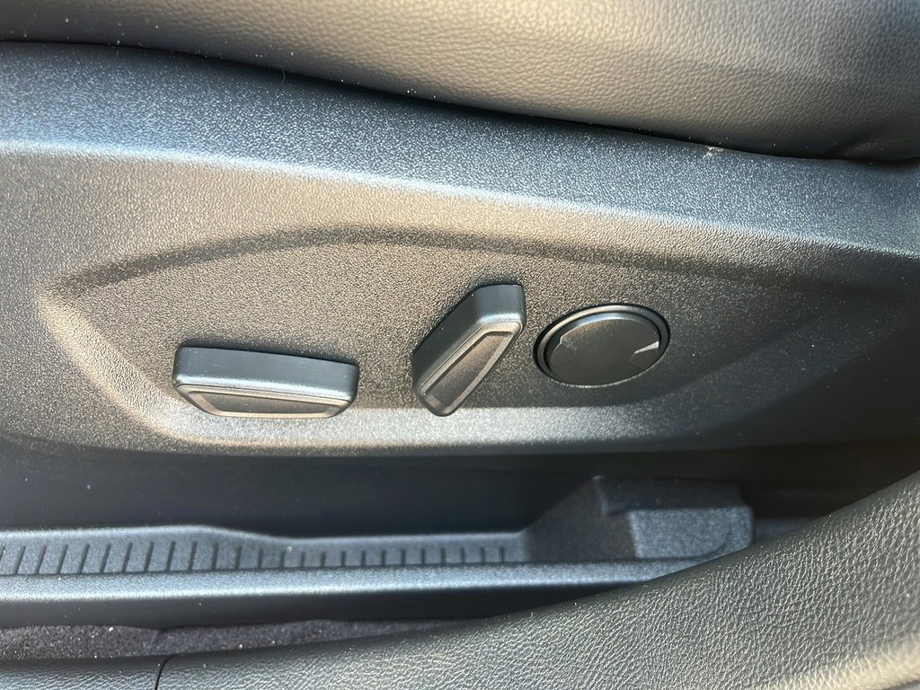 Certified 2024 Ford Edge SEL w/ Convenience Package image 33