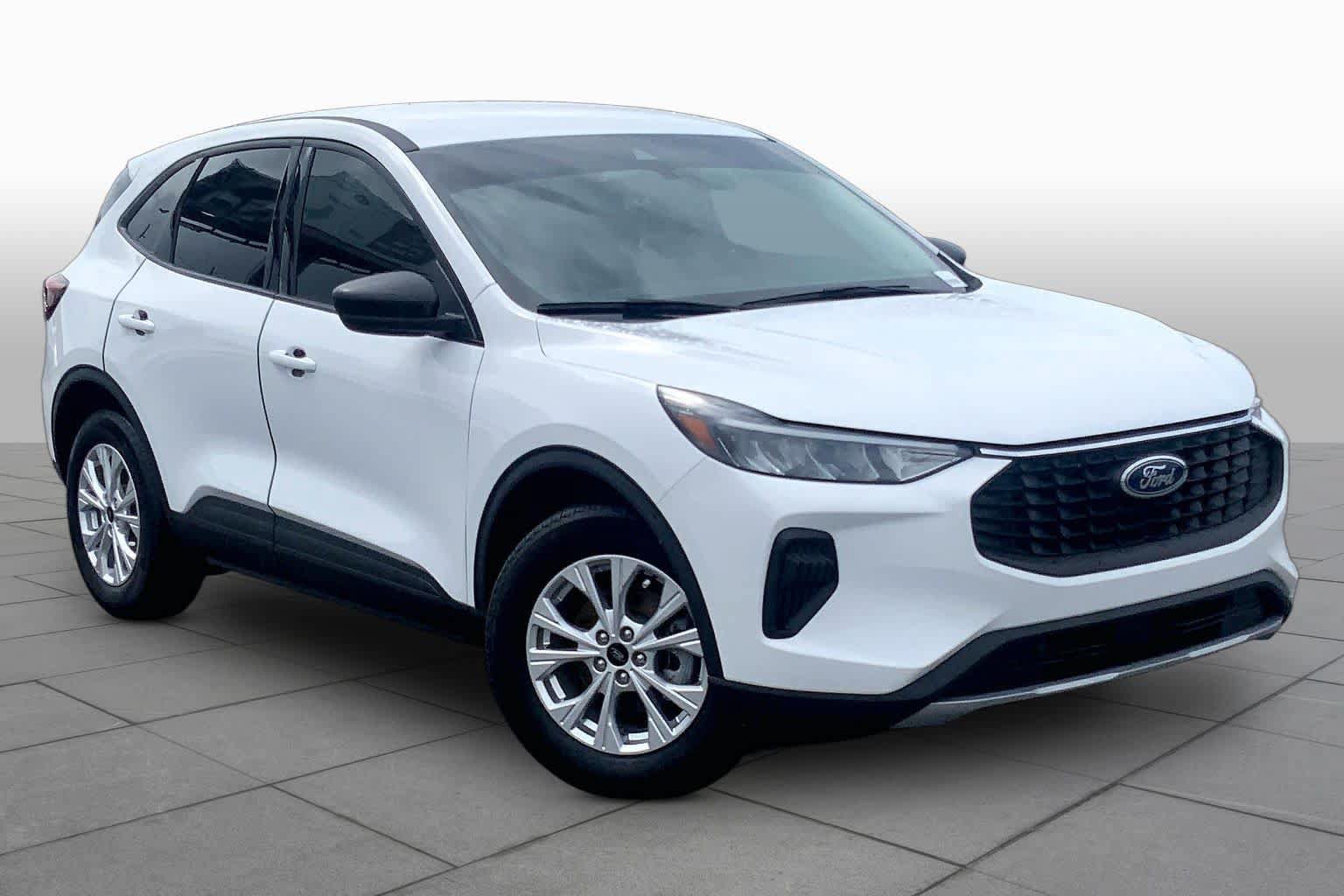 Certified 2025 Ford Escape Active FWD image 3