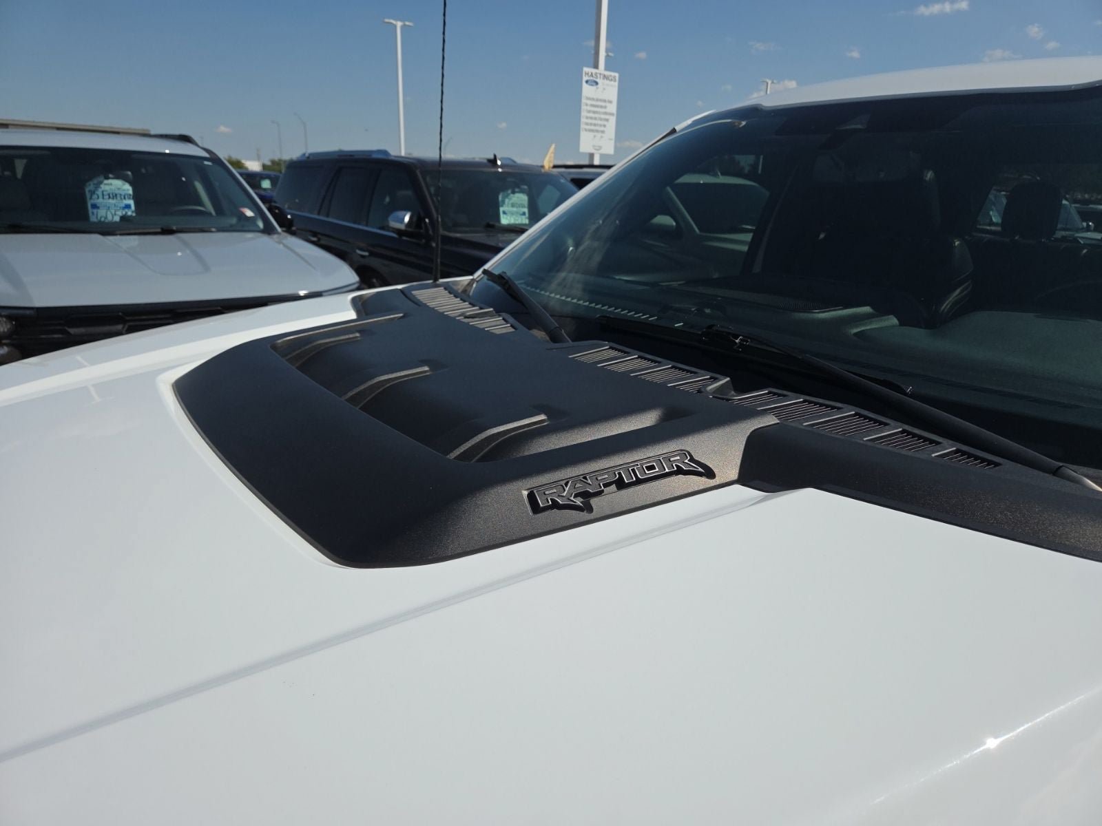 Certified 2022 Ford F150 Raptor w/ Equipment Group 801A High AWD/4WD image 23