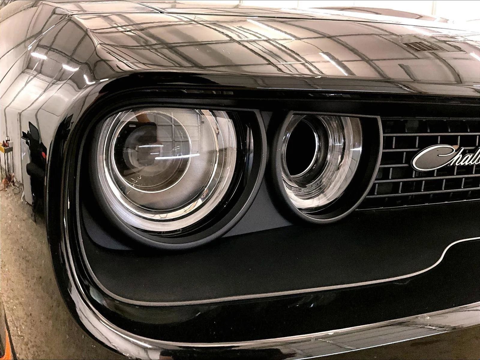 Used 2022 Dodge Challenger R/T Scat Pack RWD image 27