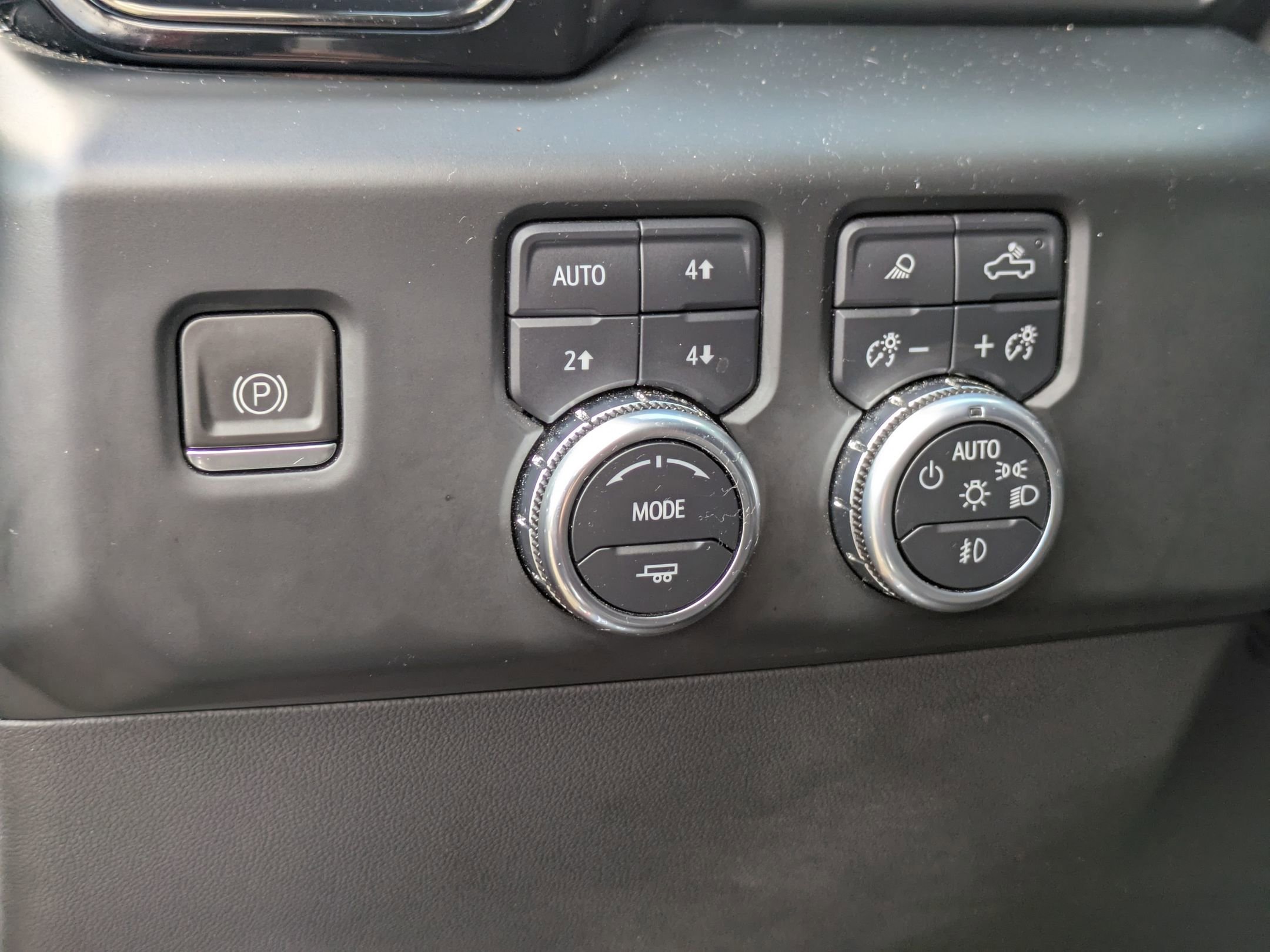 Used 2023 GMC Sierra 1500 AT4 w/ AT4 Premium Package image 16