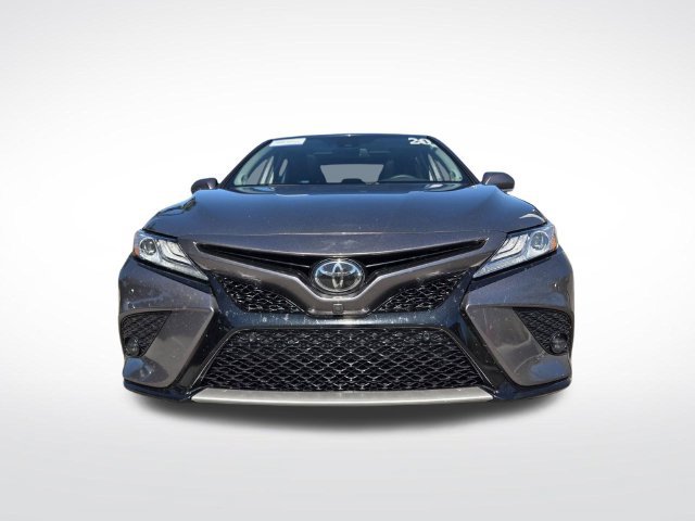 Used 2020 Toyota Camry XSE w/ Driver Assist Package FWD image 3