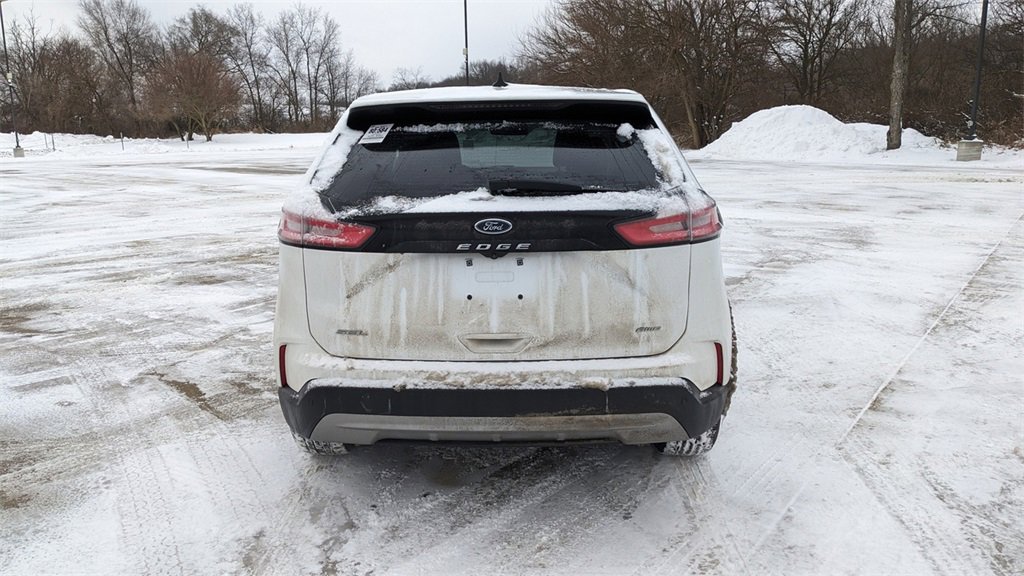Certified 2022 Ford Edge SEL w/ Convenience Package image 4
