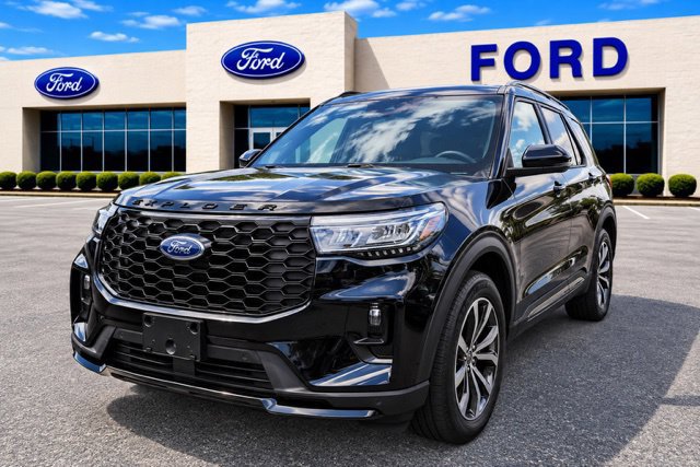 Certified 2025 Ford Explorer ST-Line