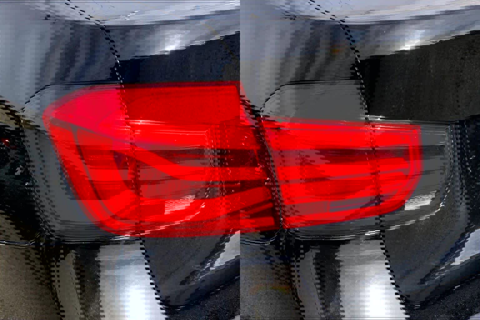 Used 2018 BMW 320i Sedan image 26