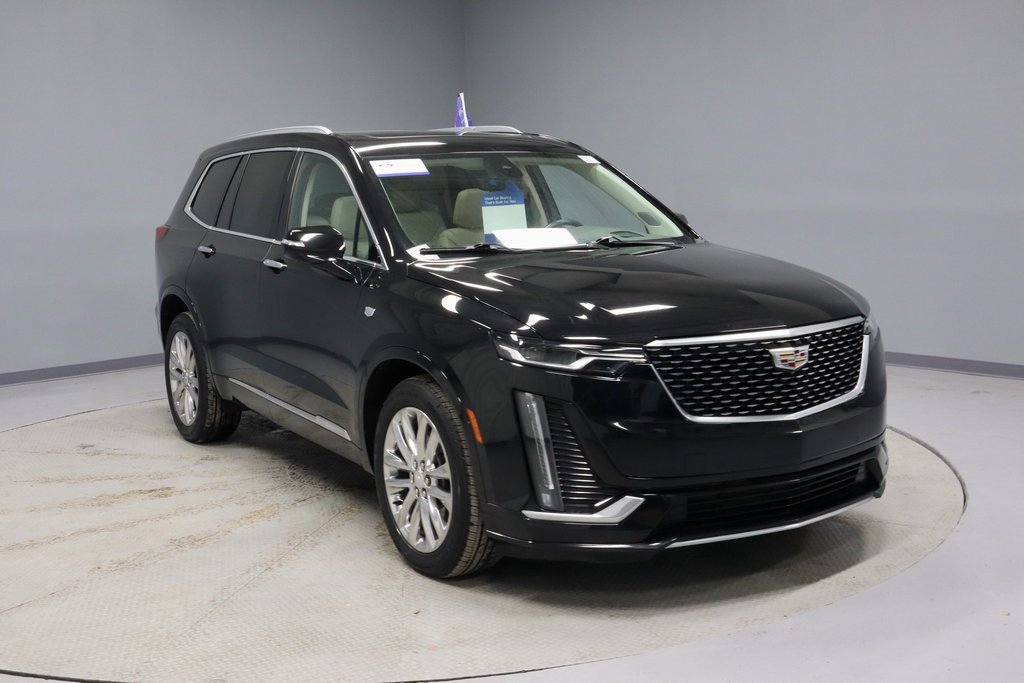 Used 2023 Cadillac XT6 Premium Luxury w/ Technology Package image 8
