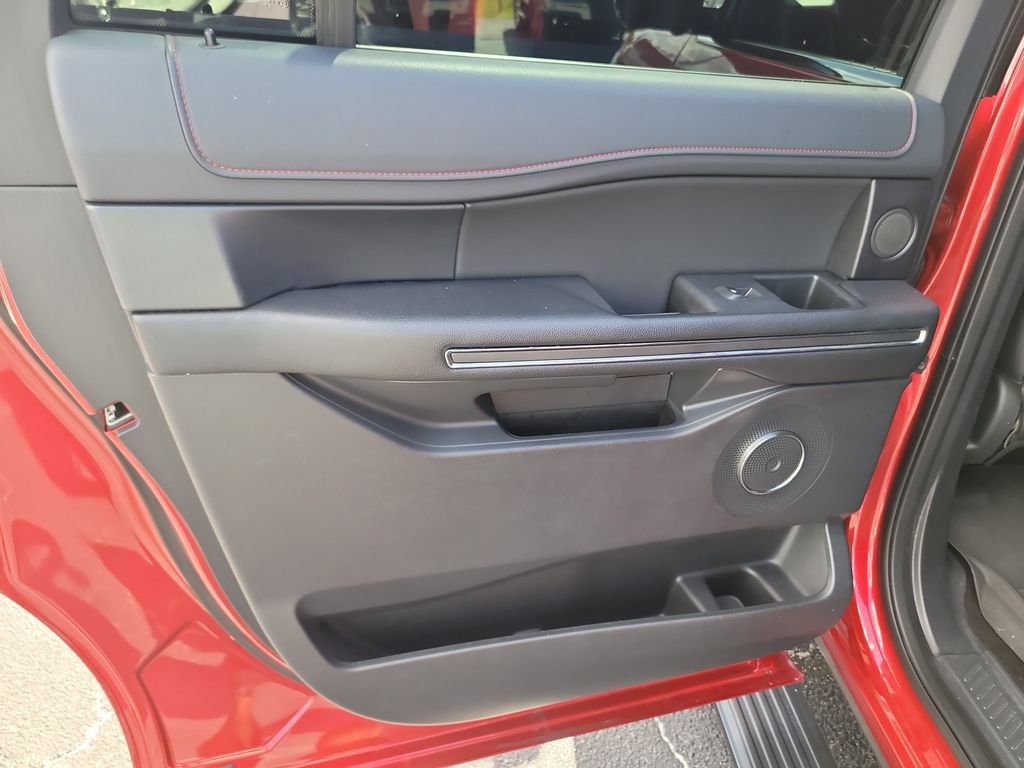 Certified 2022 Ford Expedition Max Limited RWD image 11