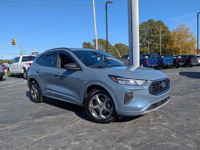 Certified 2024 Ford Escape ST-Line w/ Tech Pack #1 image 7