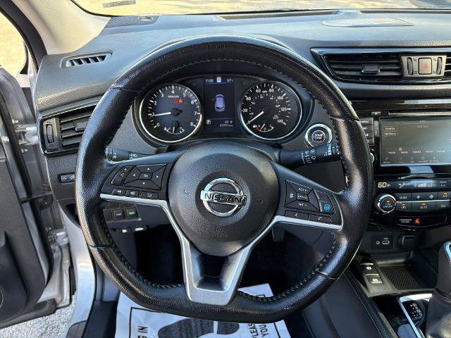 Used 2020 Nissan Rogue Sport SL w/ Premium Package FWD image 14