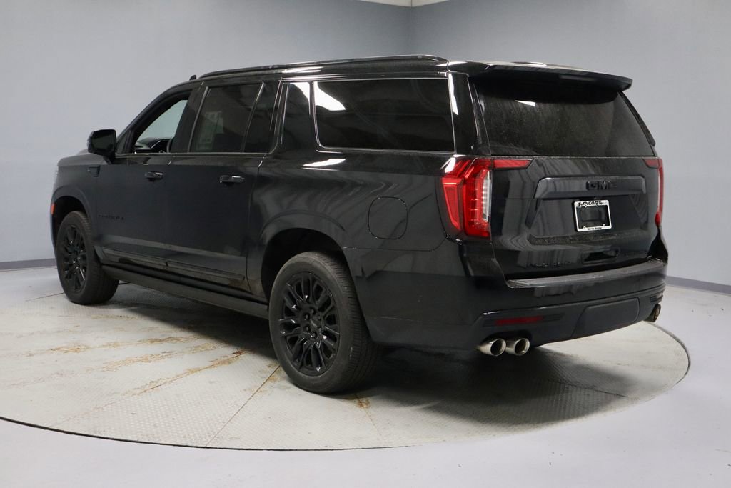 Used 2024 GMC Yukon XL Denali Ultimate AWD/4WD image 10