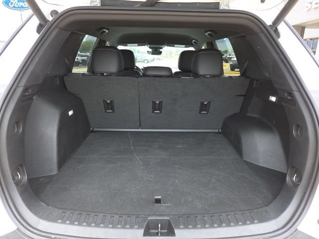 Used 2025 Chevrolet Equinox LT w/ Convenience Package II FWD image 24