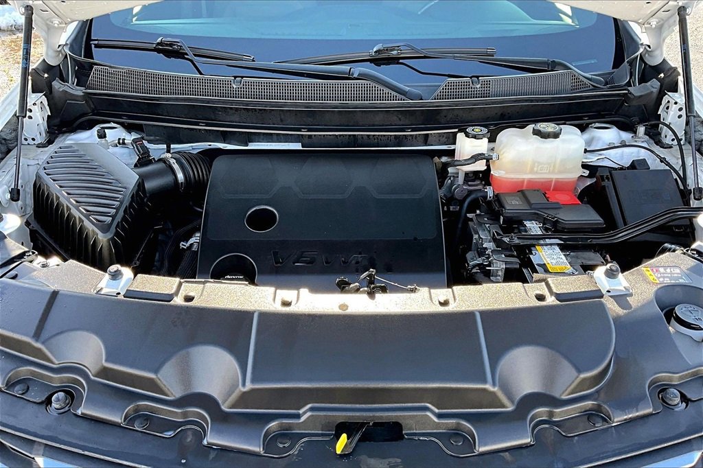 Used 2022 Chevrolet Traverse LT image 10