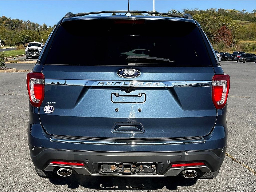 Certified 2018 Ford Explorer XLT w/ Equipment Group 202A FWD image 12