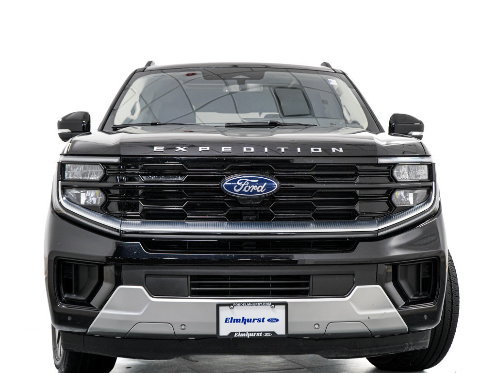 Certified 2025 Ford Expedition Platinum w/ Driver's Package AWD/4WD image 3