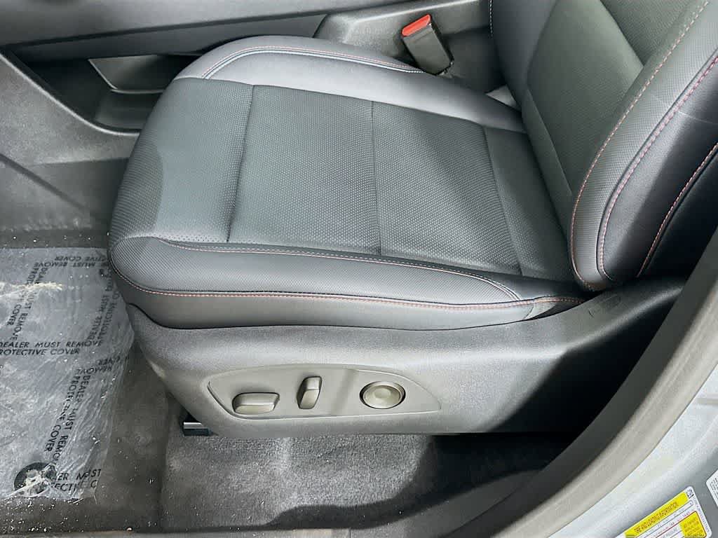 Used 2025 Chevrolet Traverse Z71 AWD/4WD image 30