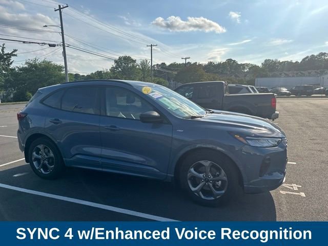 Certified 2023 Ford Escape ST-Line w/ Tech Pack #1 FWD image 5