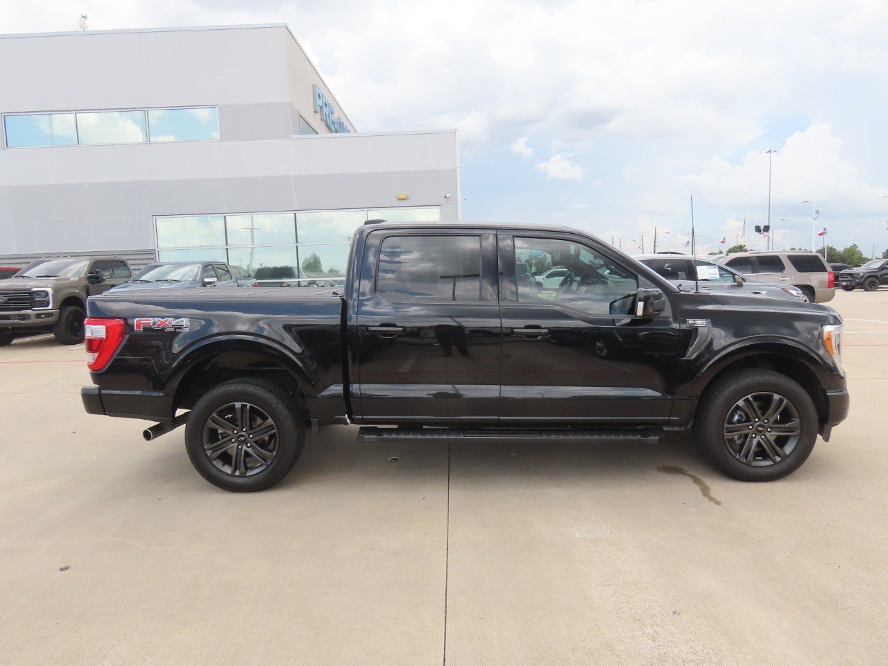 Certified 2022 Ford F150 Lariat AWD/4WD image 8