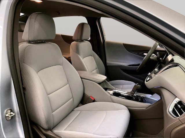 Used 2018 Chevrolet Malibu LT FWD image 7
