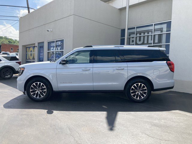 Certified 2025 Ford Expedition Max Platinum AWD/4WD image 4