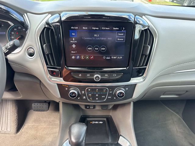 Used 2021 Chevrolet Traverse Premier image 25