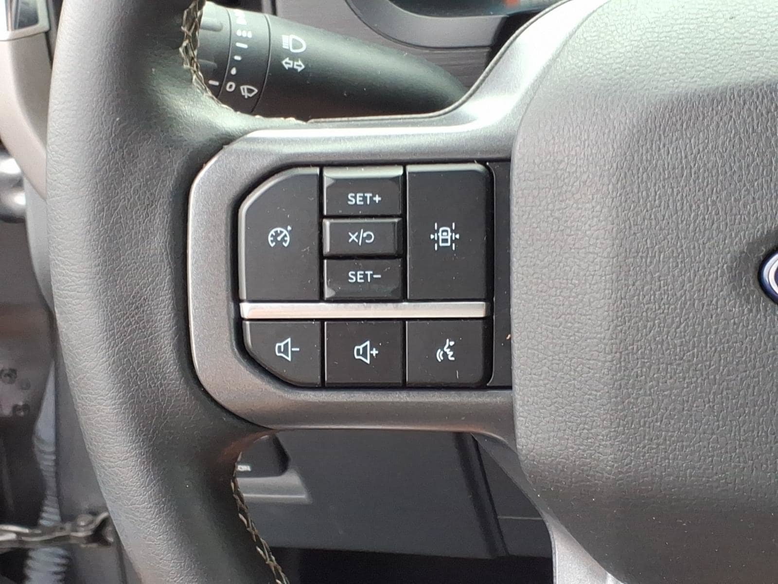 Certified 2024 Ford F150 XLT w/ FX4 Off-Road Package AWD/4WD image 25