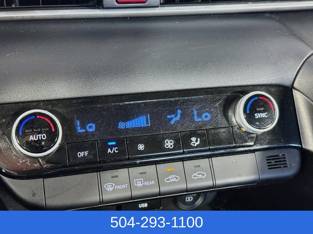 Used 2023 Hyundai Elantra SEL w/ Cargo Package FWD image 17