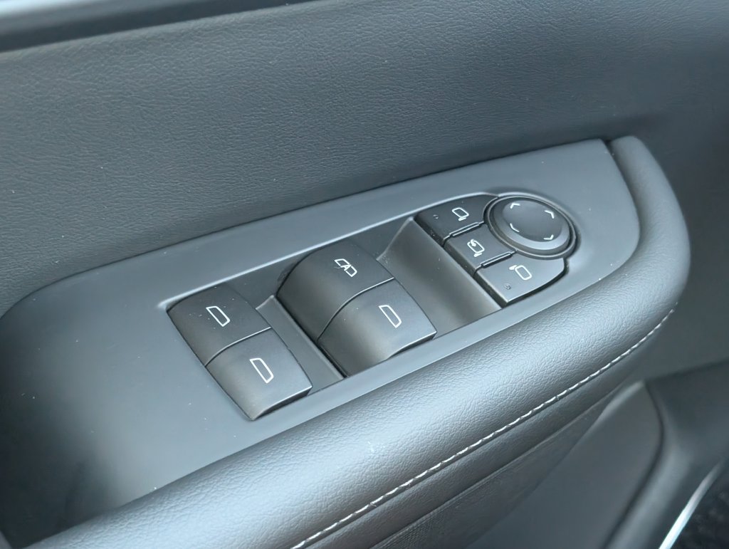 Used 2026 Buick Enclave Preferred FWD image 15