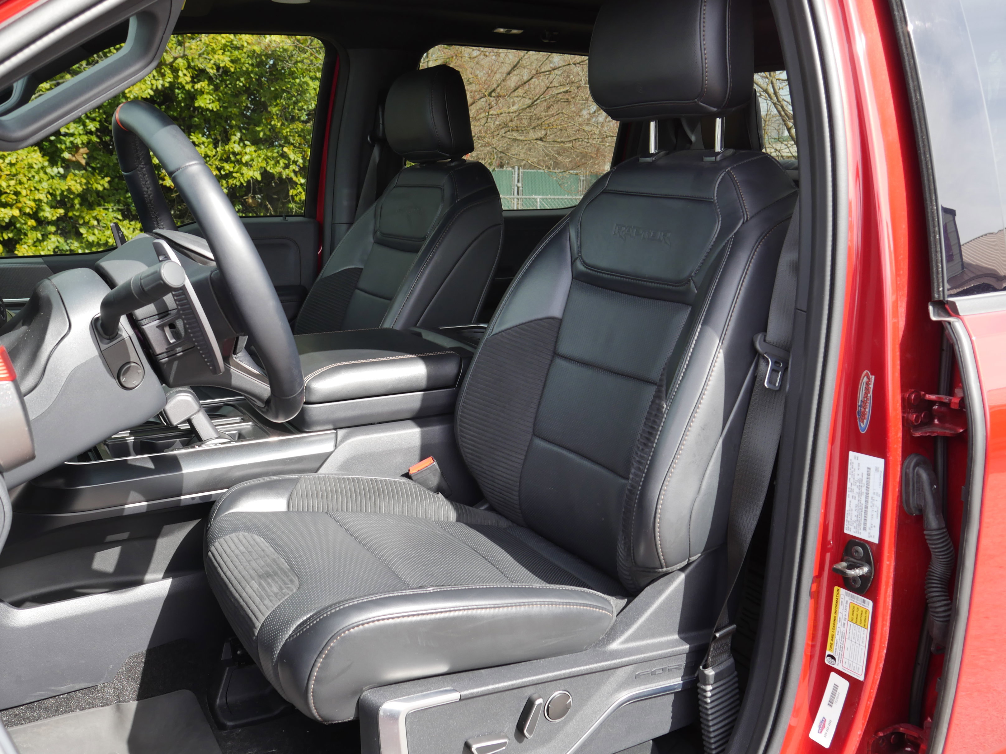 Certified 2022 Ford F150 Raptor w/ Raptor 37 Performance Package image 41