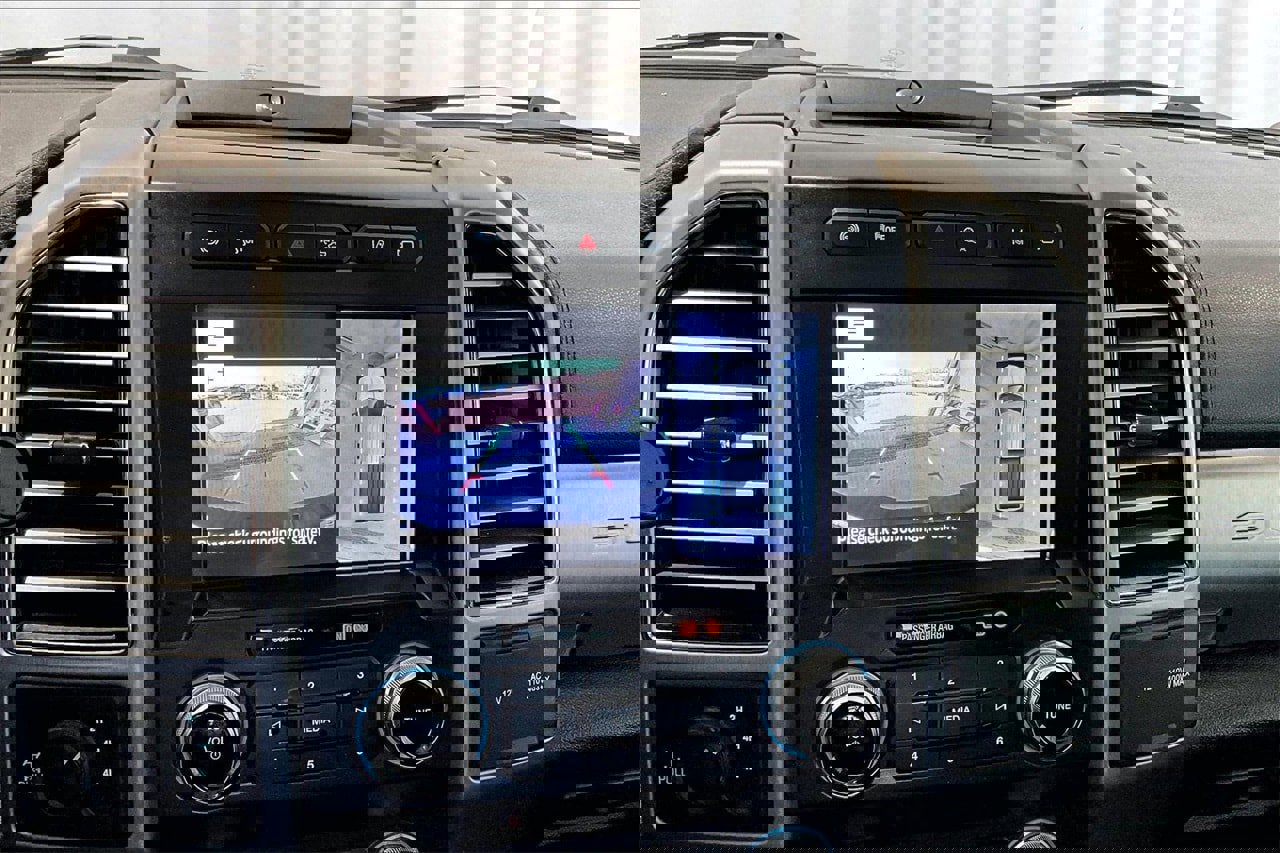 Certified 2021 Ford F250 Platinum w/ Tremor Off-Road Package image 25