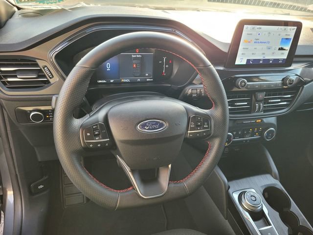 Certified 2025 Ford Escape ST-Line image 30