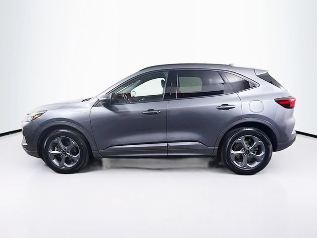 Certified 2023 Ford Escape ST-Line w/ Tech Pack #1 AWD/4WD image 5