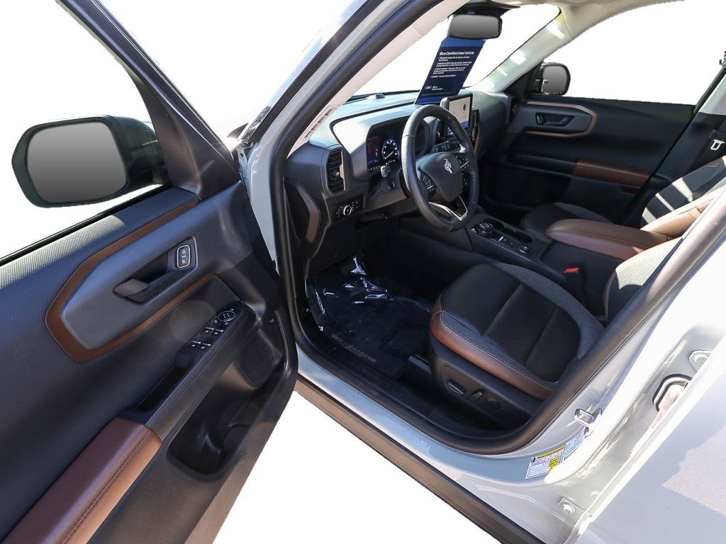 Certified 2022 Ford Bronco Sport Outer Banks w/ Tech Package AWD/4WD image 12