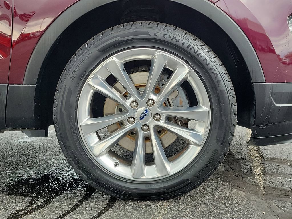 Certified 2019 Ford Explorer XLT w/ Equipment Group 202A AWD/4WD image 9