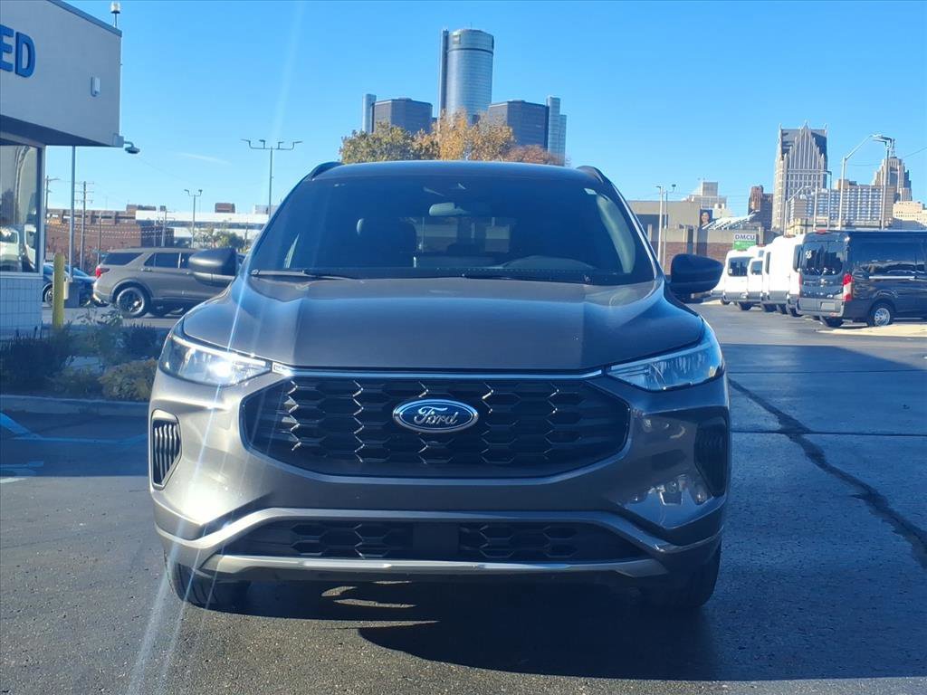 Certified 2023 Ford Escape ST-Line w/ Tech Pack #1 image 6