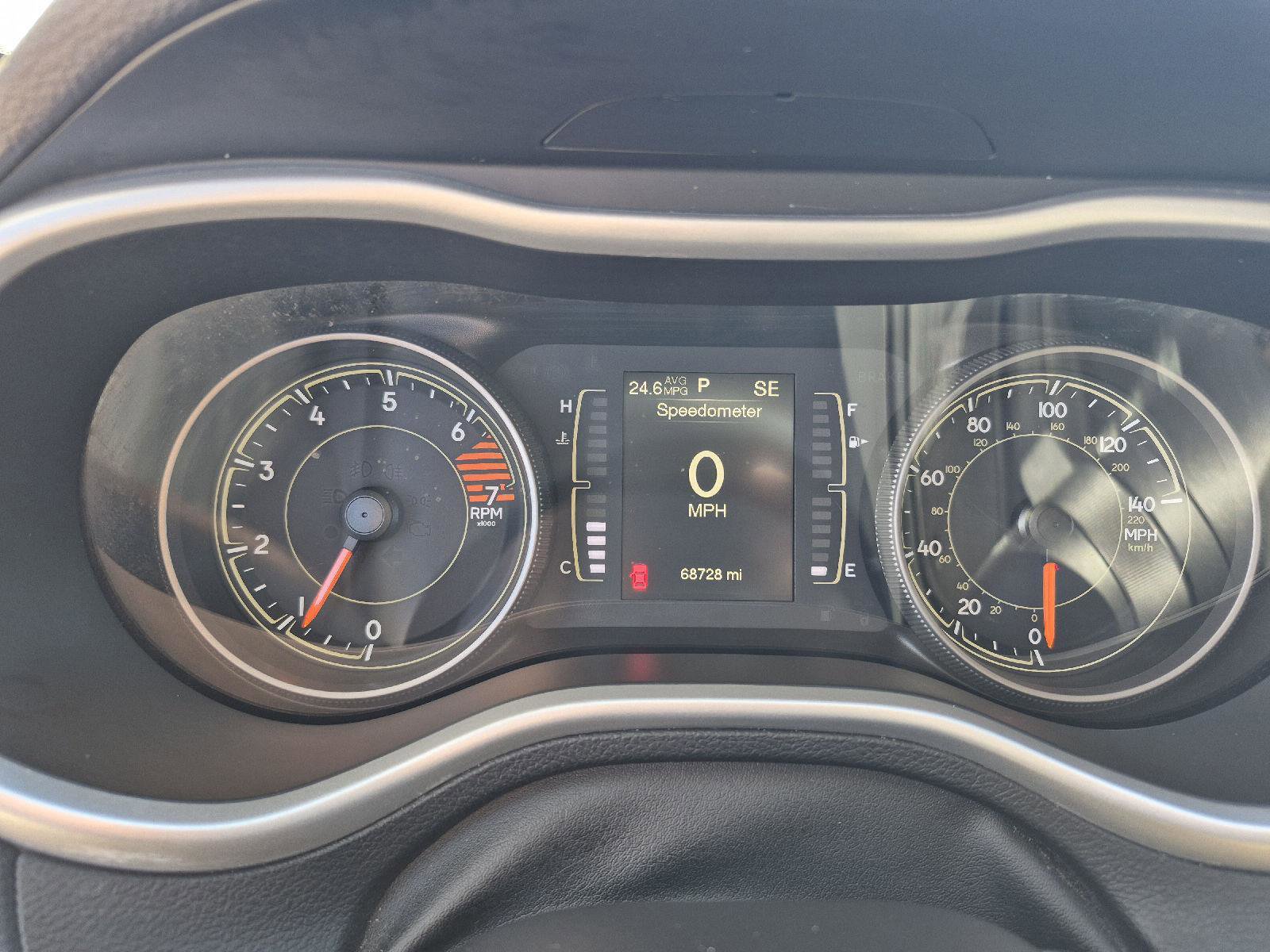 Used 2018 Jeep Cherokee Latitude Plus image 17