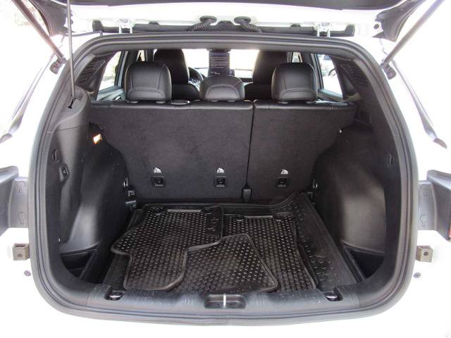 Used 2023 Jeep Compass Latitude w/ Convenience Group AWD/4WD image 17