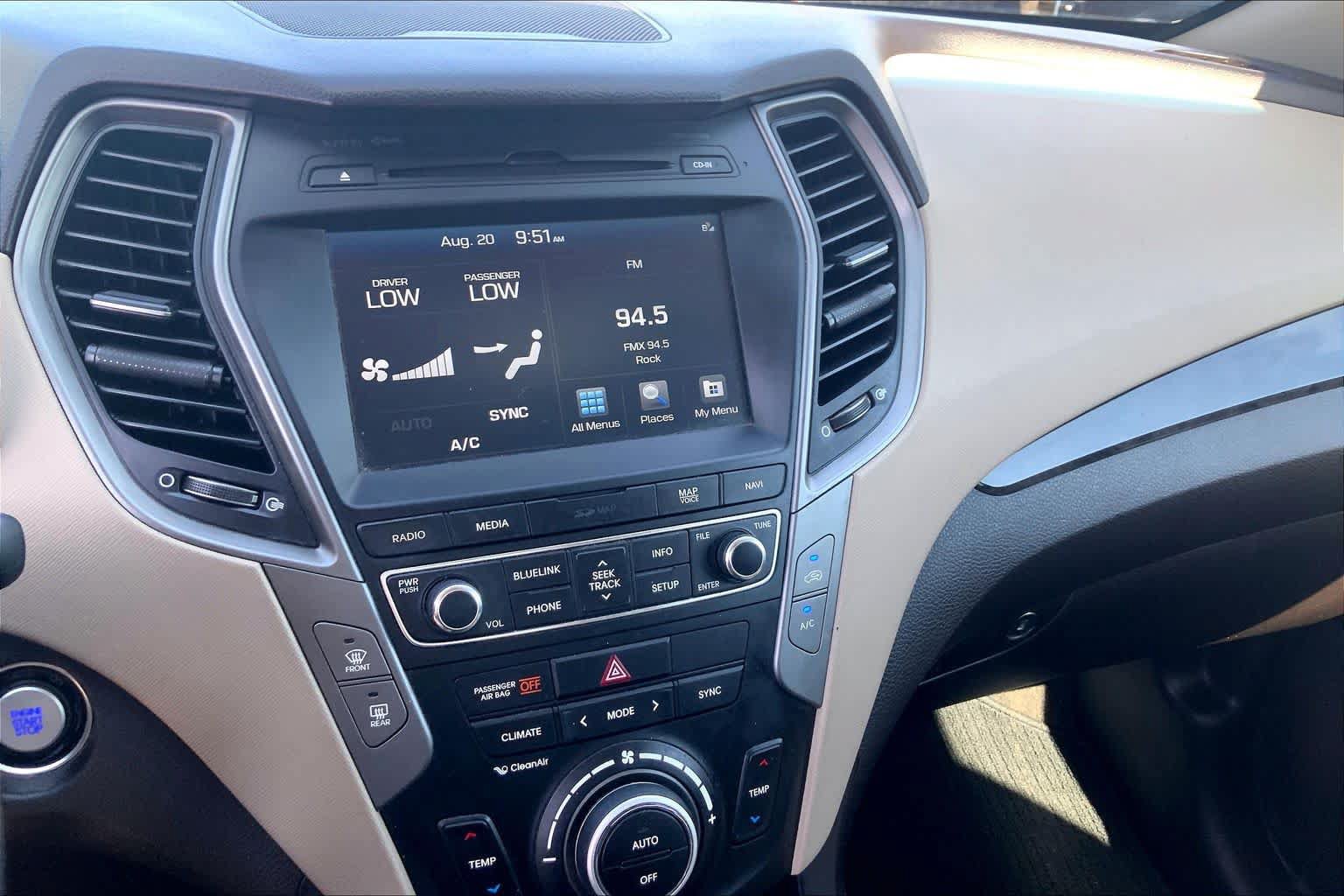 Used 2017 Hyundai Santa Fe Sport FWD image 34