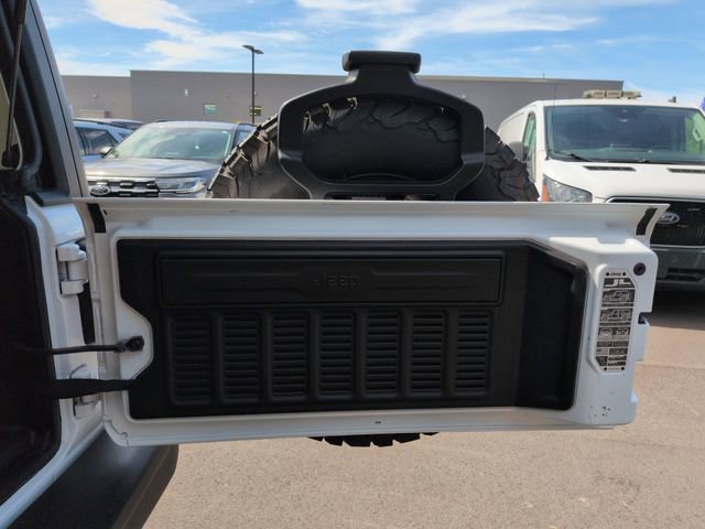 Used 2022 Jeep Wrangler Unlimited Rubicon w/ Dual Top Group AWD/4WD image 21
