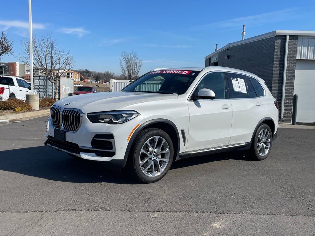 Used 2023 BMW X5 sDrive40i RWD image 3