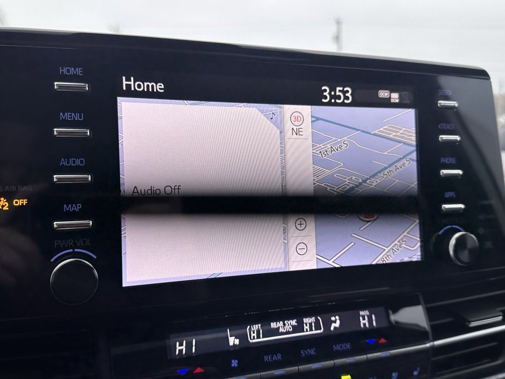 Used 2023 Toyota Sienna XSE image 33