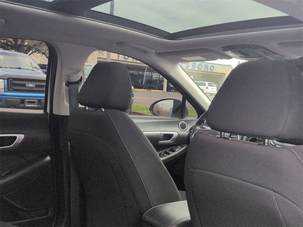 Used 2022 Hyundai Sonata SEL w/ Convenience Package image 27