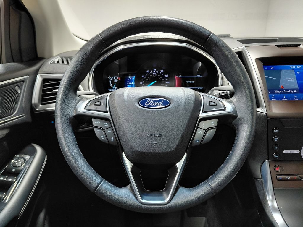 Certified 2020 Ford Edge Titanium AWD/4WD image 29