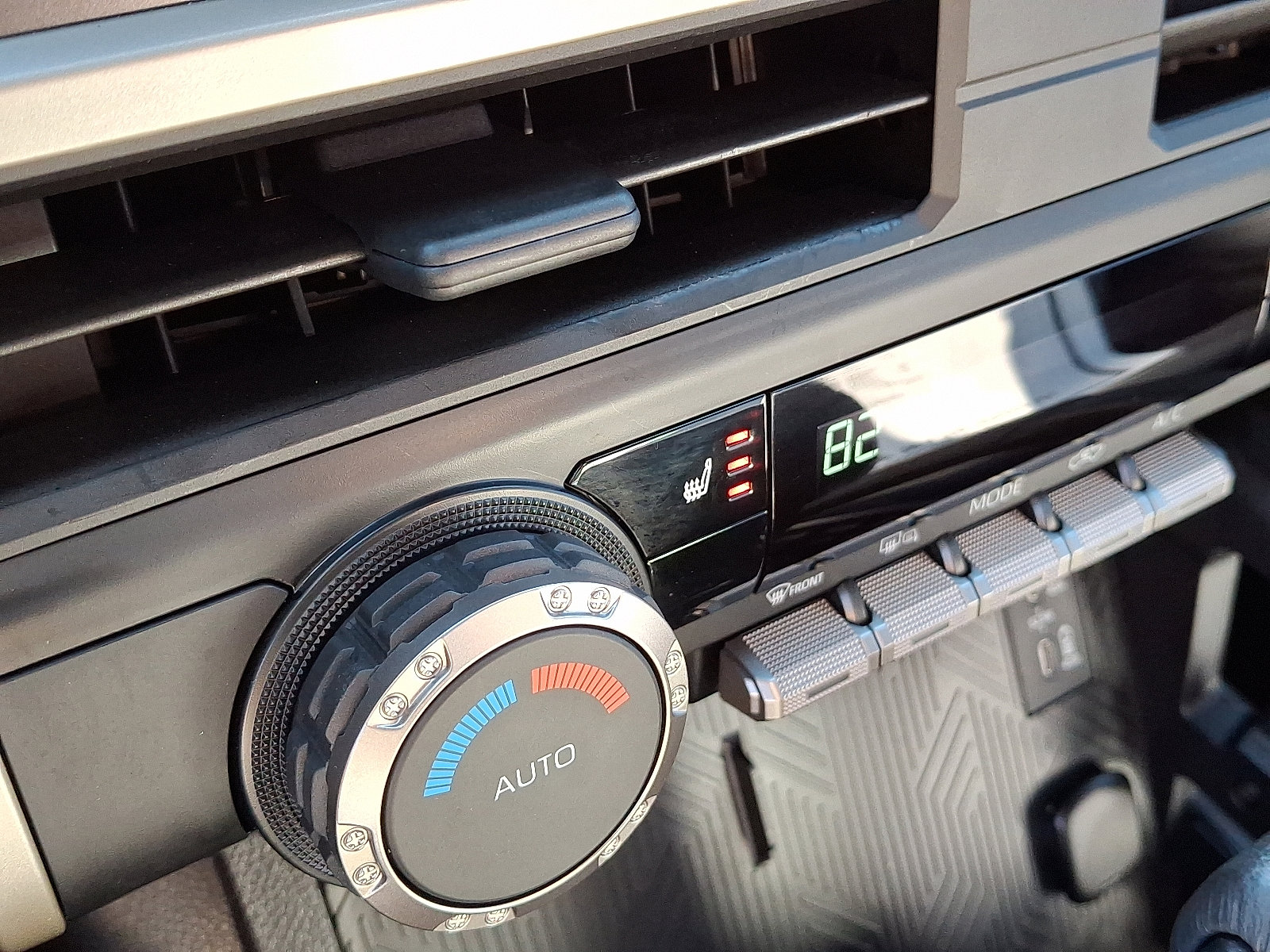 Used 2025 Toyota Tacoma TRD Sport image 26