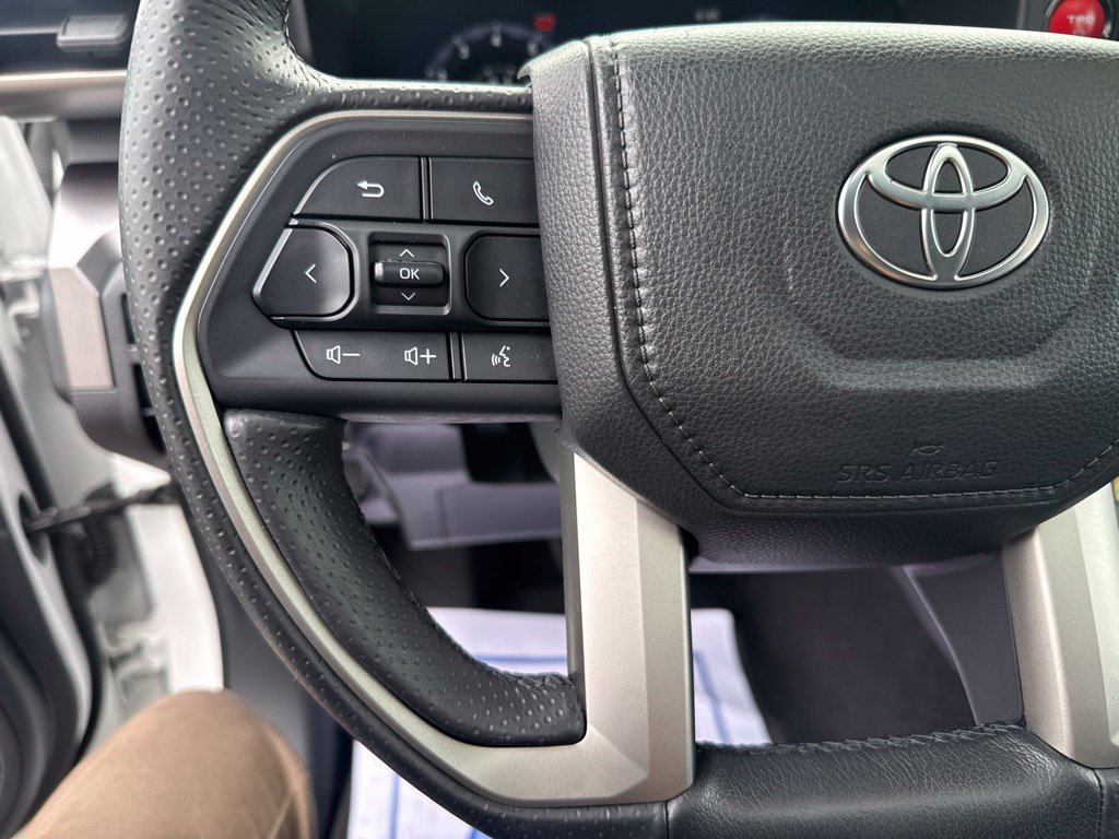 Used 2025 Toyota 4Runner TRD Off-Road Premium AWD/4WD image 18