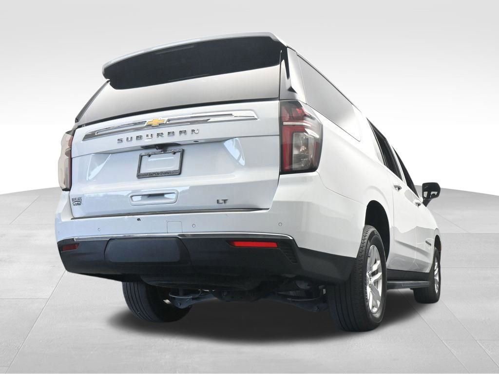 Used 2023 Chevrolet Suburban LT image 13