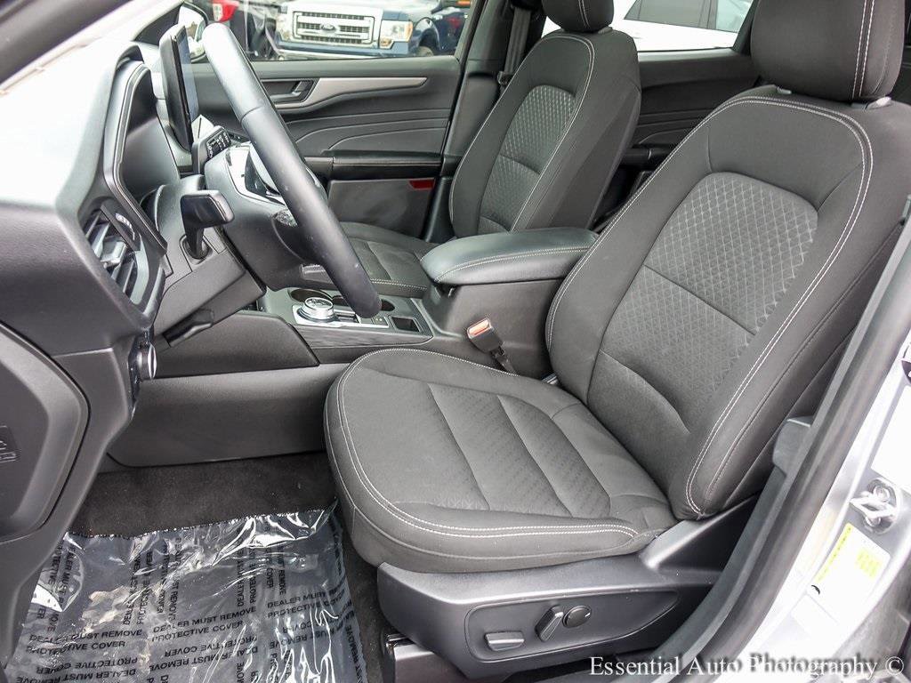Certified 2024 Ford Escape Active w/ Tech Pack #1 image 9