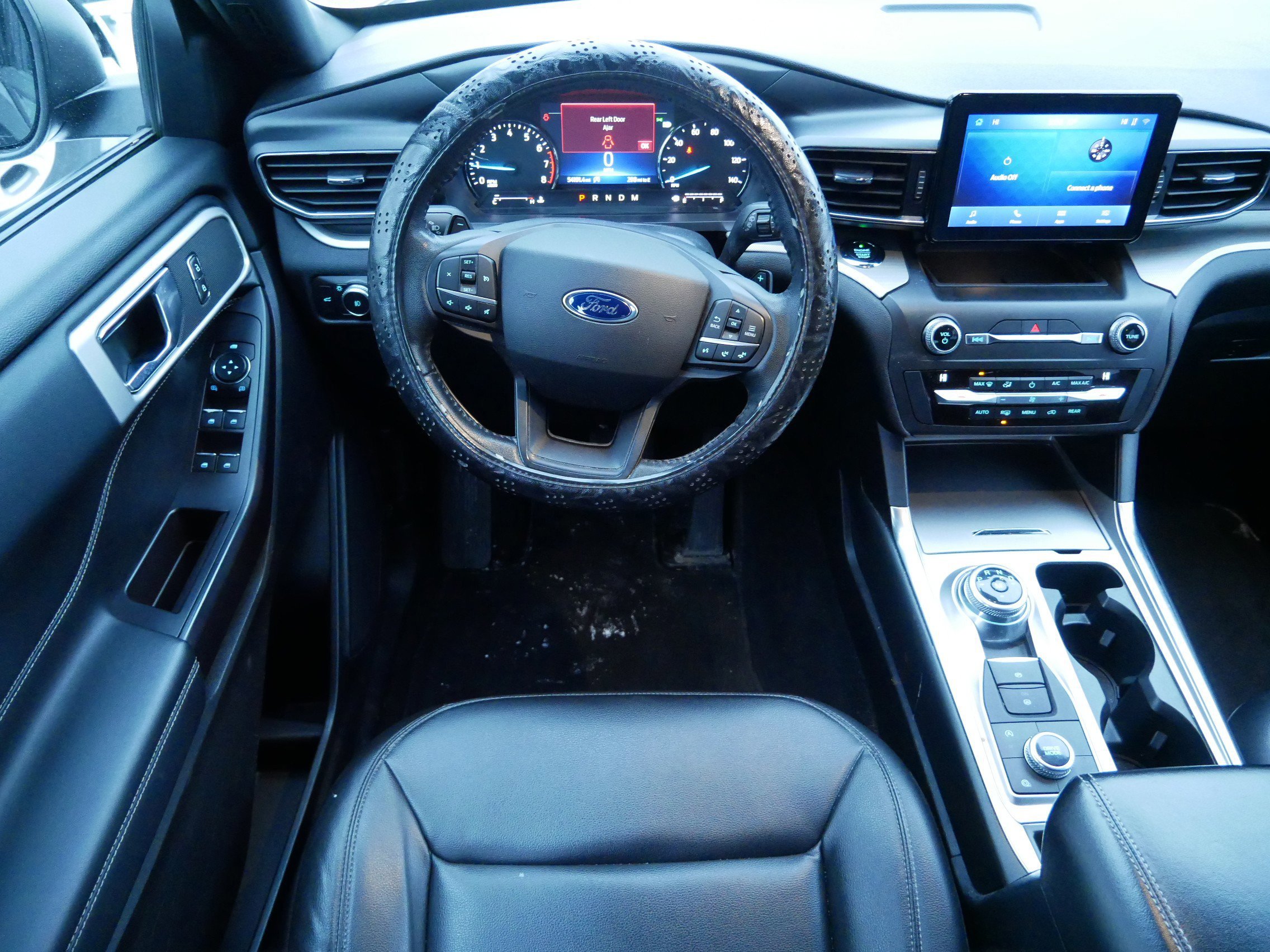 Certified 2020 Ford Explorer XLT w/ Equipment Group 202A image 11