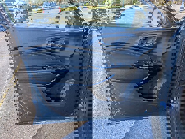 Used 2025 Chevrolet Trax LT w/ Driver Confidence Package image 12