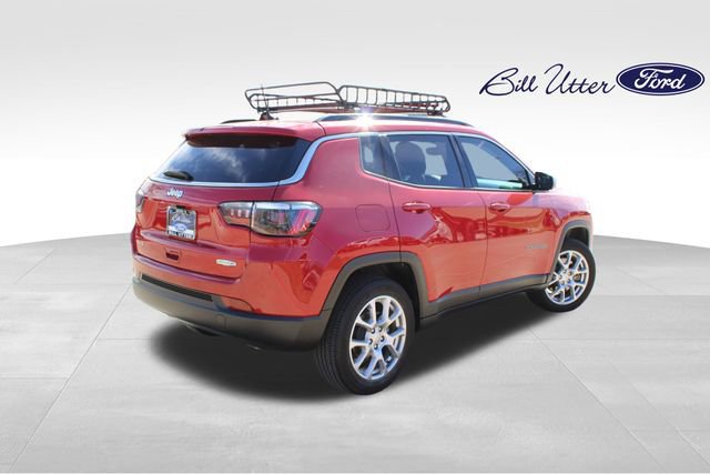 Used 2023 Jeep Compass Latitude image 5